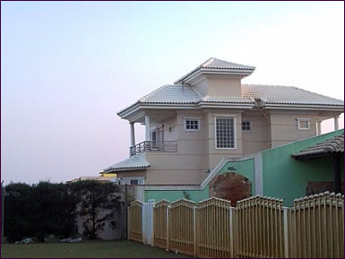 Cabo Frio Beach Home In Gated Neighborhood
